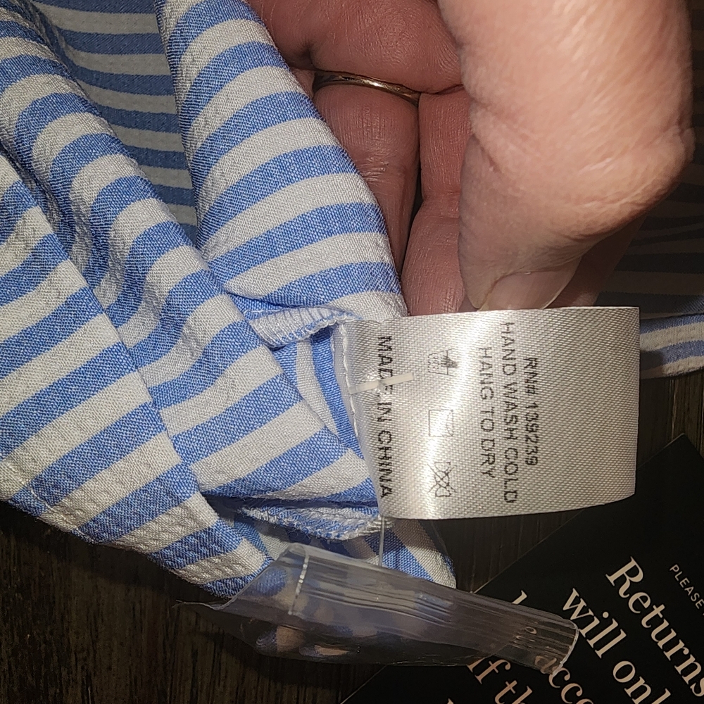 Tuckernuck Pomander Place Blue Stripe Selena Blouse NWT XS - Picture 7 of 7